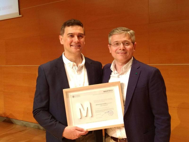 Antonio Losas recibe el premio “DOCENTE EJEMPLAR DE LA COMUNIDAD VALENCIANA” por la Universidad Politécnica de Valencia