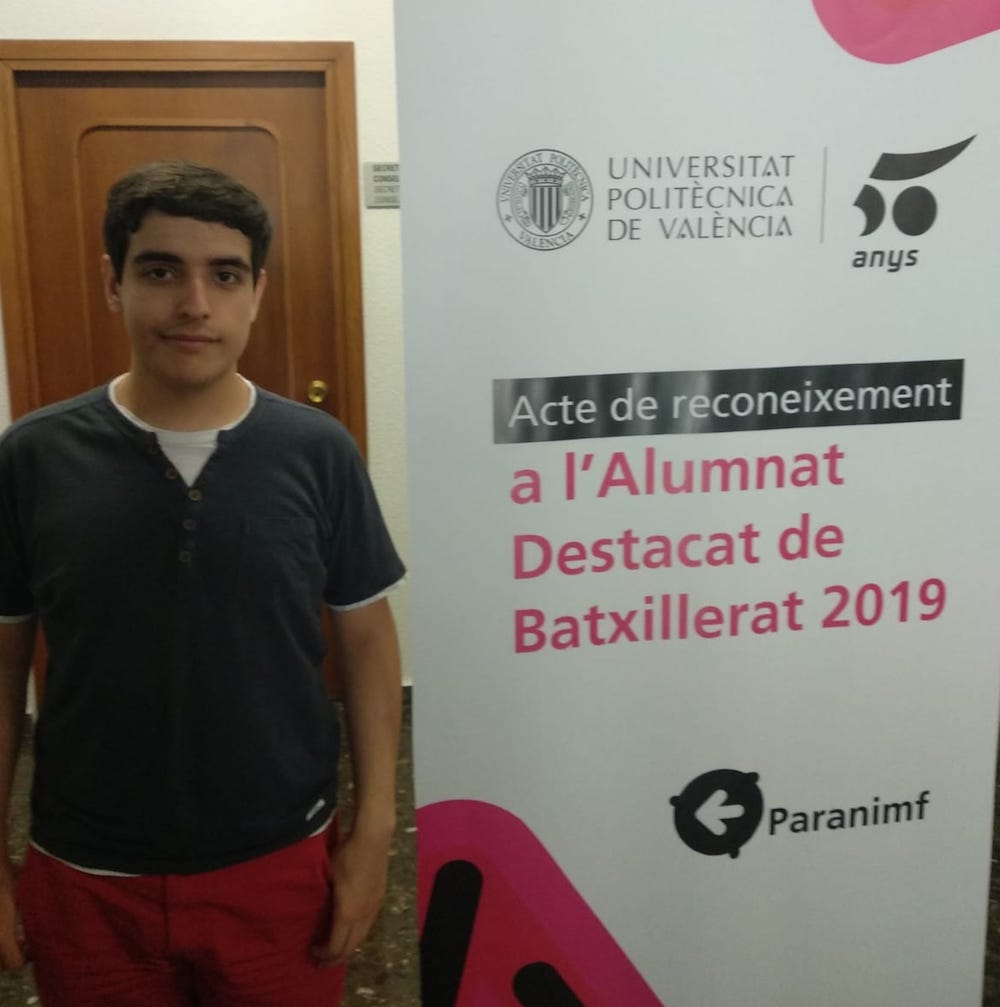 Reconocimiento al alumno Guillermo Arjona por parte de la UPV