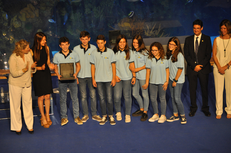 Un grupo de estudiantes de 2º de ESO del Colegio La Salle Paterna, subcampeones de la primera edición del concurso Up!Steam organizado por la Universidad Politécnica de València