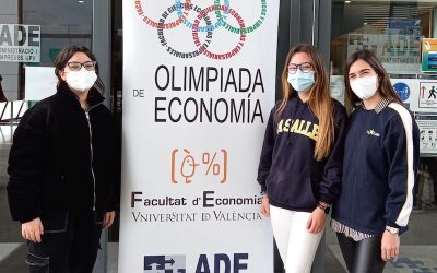 Tres alumnas de 2º de Bachillerato participan en la Olimpiada de Economía