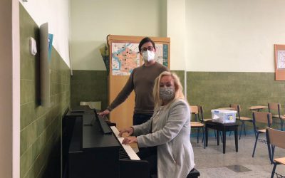 Nuevo piano para las clases de música