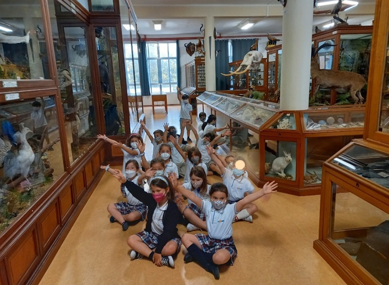 750 alumnos visitan el museo del colegio en una semana
