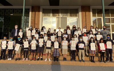 Más de un centenar de estudiantes del Colegio La Salle de Paterna recibe el certificado Cambridge