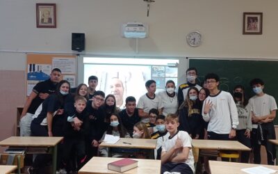 El alumnado de 2º de ESO presencia una charla del escritor Carlos Durá