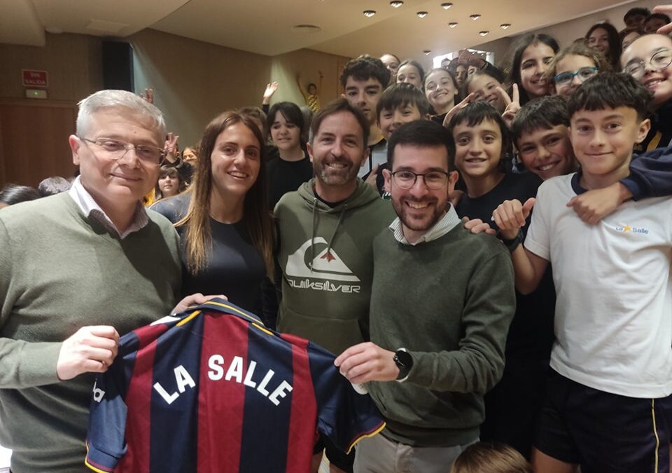 Estela Carbonell, nuestra futbolista lasaliana.