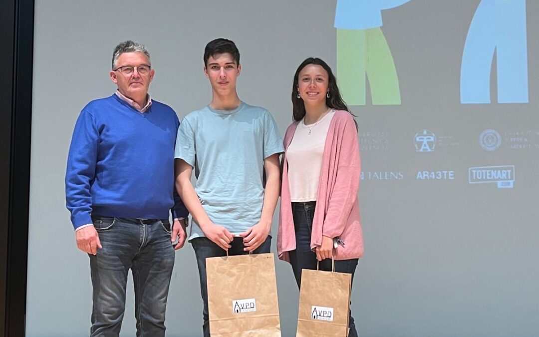 Vera Rodes y David Martí, alumnos del Colegio La Salle de Paterna, obtienen «Mención Honorífica» en la Olimpiada de Dibujo Técnico de Valencia