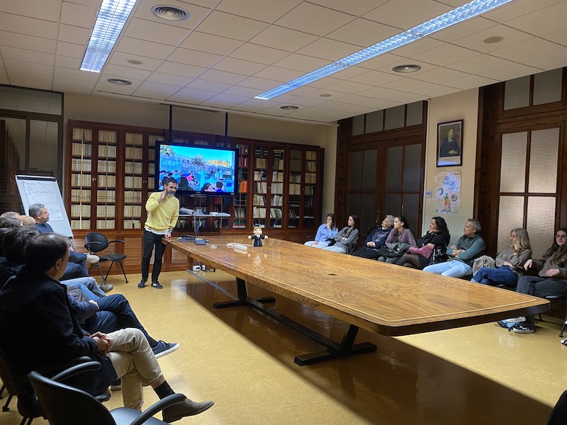Presentación del Proyecto Estrella 2025 – Scampia