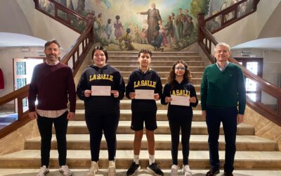Tres alumnos reciben el Premio Extraordinario al Rendimiento Académico de Educación Primaria