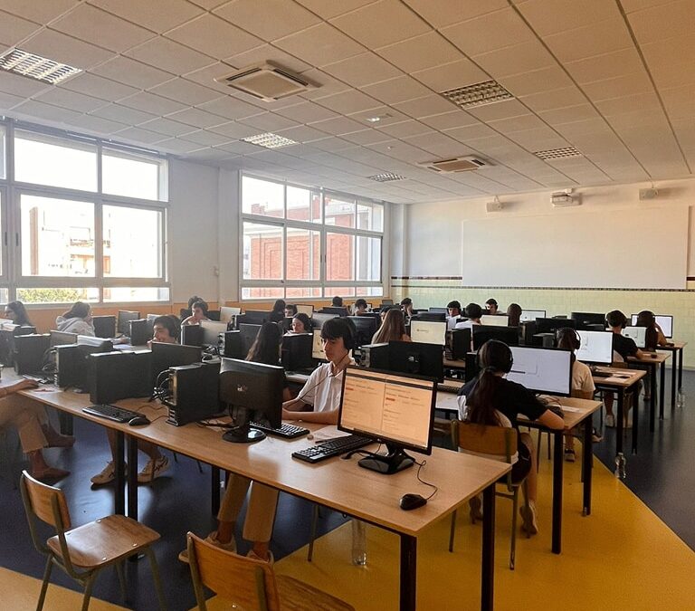 Exámenes oficiales de certificación Cambridge como sede examinadora oficial