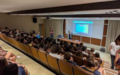 Carolina Femenia, periodista de À Punt, visita La Salle Paterna para hablar sobre periodismo y desinformación