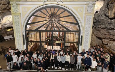 Peregrinación a la Cueva Santa: una jornada de convivencia y fe para 2º de Bachillerato